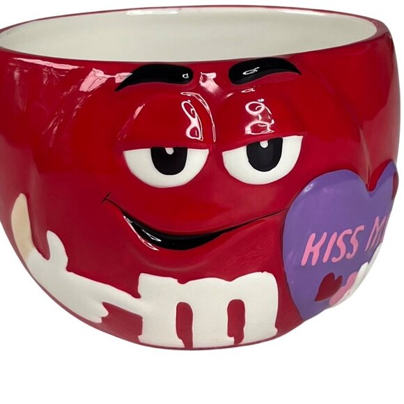 M&M Ceramic Candy Bowl 2004 Kiss Me Valentines Theme Collectible Red - Picture 4 of 7